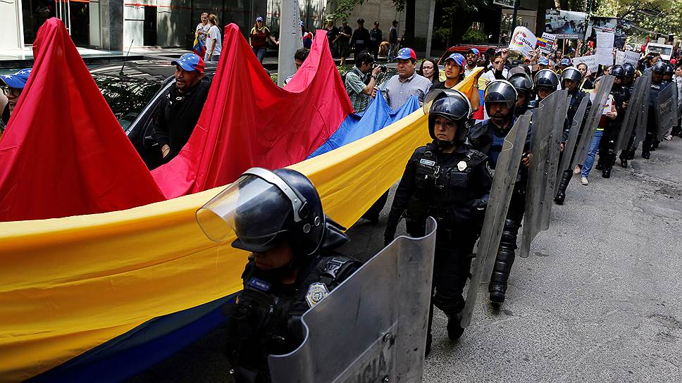 Как Венесуэла переходит к двоевластию