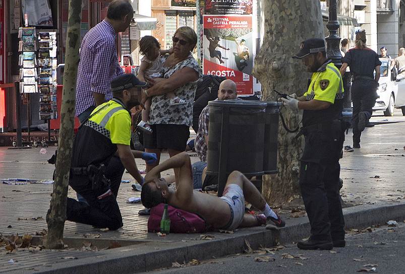 Теракт на бульваре Лас-Рамблас был направлен не только на местных жителей, но и на туристов, которых в это время года в Барселоне особенно много