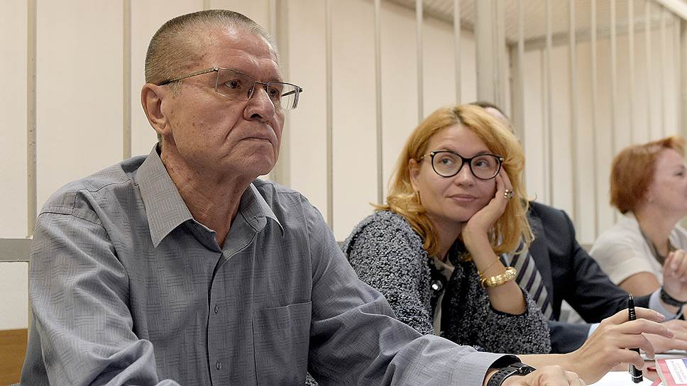 Почему обвинение видит во взглядах Алексея Улюкаева подозрительную непоследовательность