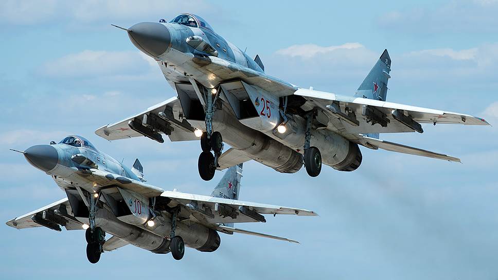 Минобороны РФ перебросило на авиабазу Хмеймим четыре новейших истребителя МиГ-29СМТ