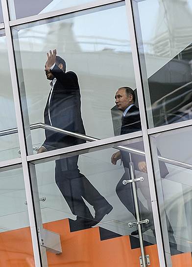 Президент России Владимир Путин и основатель «Яндекса» Аркадий Волож во время встречи демонстрировали абсолютную прозрачность