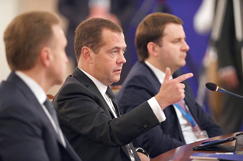 На заседании Евразийского межправительственного совета премьер-министр РФ Дмитрий Медведев рекомендовал партнерам по союзу не сводить повестку ЕАЭС к энергетическим вопросам