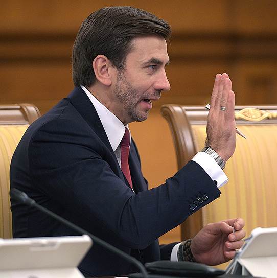 Министру по делам «Открытого правительства» Михаилу Абызову удалось добиться поддержки коллегами масштабной реформы государственного контроля и надзора