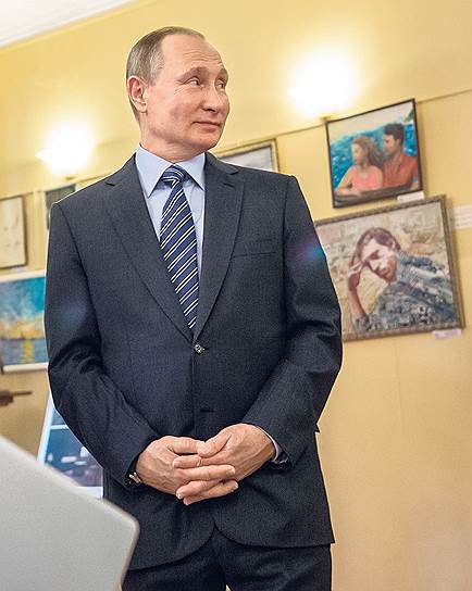 В музее Высоцкого Владимиру Путину было где осмотреться