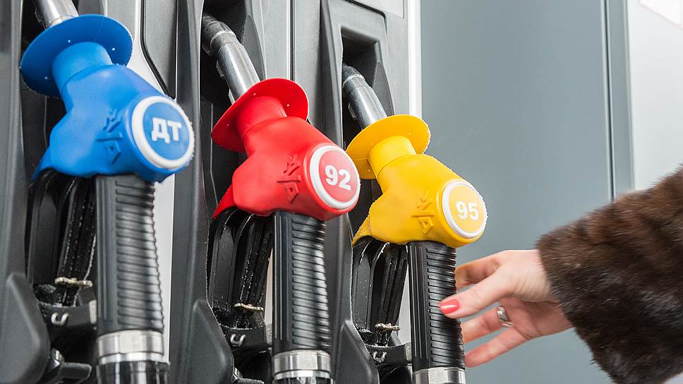 Почему цены на бензин попали под наблюдение ФАС