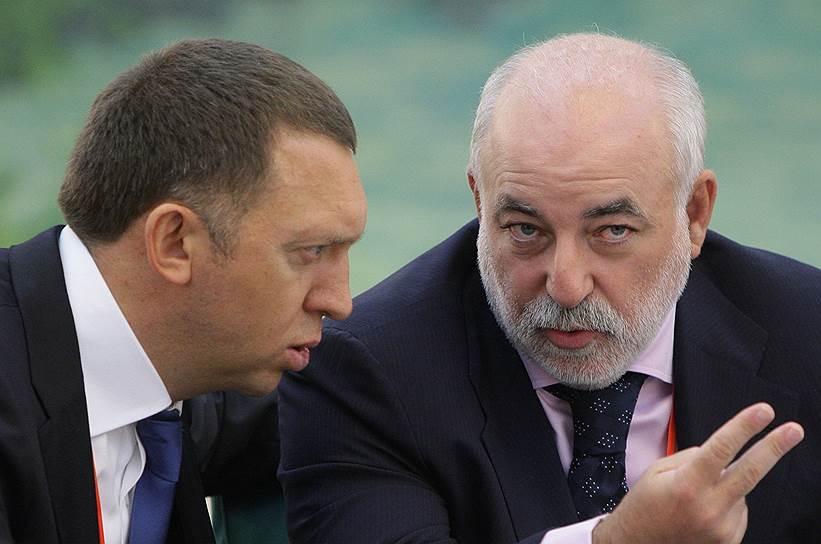 Олег Дерипаска (слева) и Виктор Вексельберг из-за санкций столкнутся с реальными проблемами в ведении бизнеса с зарубежными странами