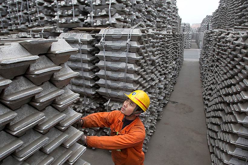 И в Евросоюзе, и в США основным виновником переизбытка на рынке металлов считают Китай — однако договориться с Пекином об урегулировании пока не удается