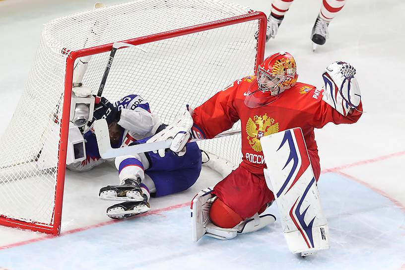 На чемпионате мира голкипер сборной России Игорь Шестеркин отстоял на ноль семь периодов 
