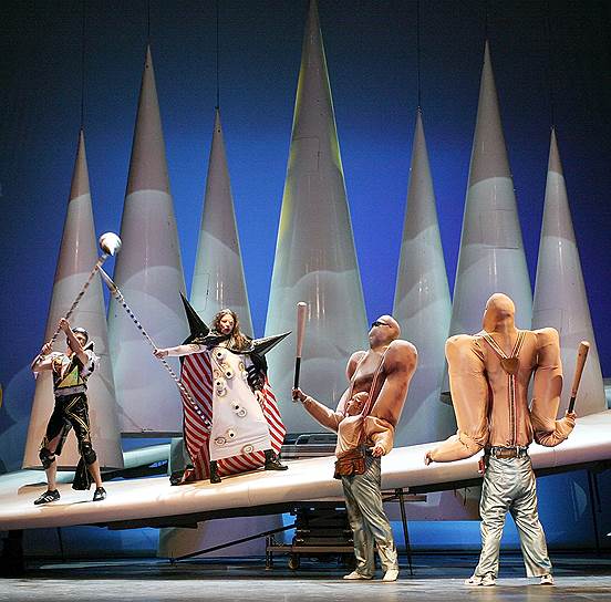 Софийский театр превратил «Кольцо нибелунга» в забавный детский спектакль