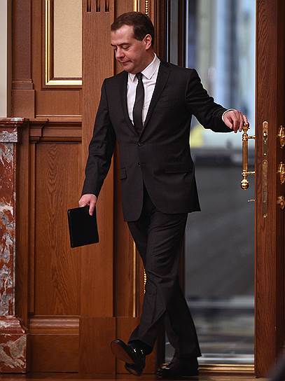 Премьер-министр Дмитрий Медведев довел до нового правительства требования Кремля к новым нацпроектам 