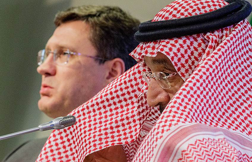 Министр энергетики РФ Александр Новак и его коллега из Саудовской Аравии Халид аль-Фалих заняли общую позицию перед встречей ОПЕК+ в Вене