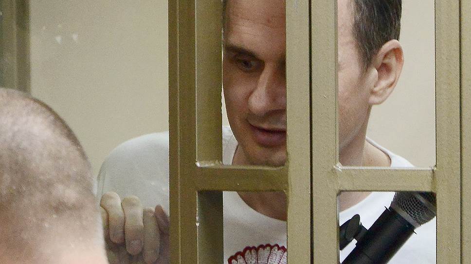 Как члены ОНК посетили в колонии Олега Сенцова впервые с момента объявления им голодовки