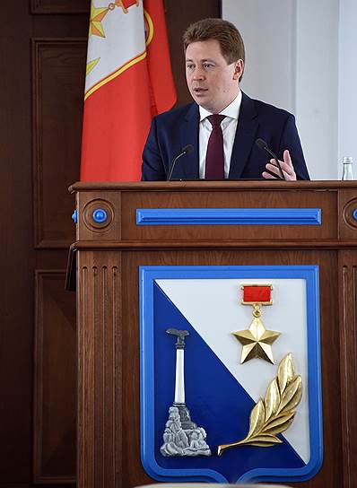 Дмитрий Овсянников не нашел понимания у депутатов по вопросу герба Севастополя
