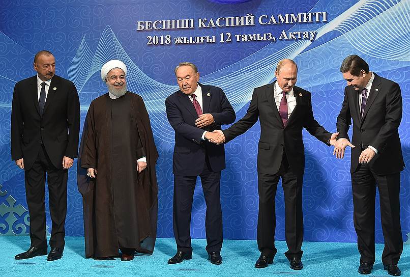 О том, что делать с Каспием, главы России, Казахстана, Азербайджана, Туркмении и Ирана пытались договориться много лет
