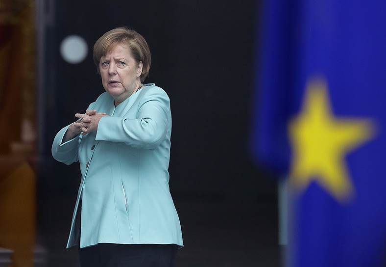 Канцлер ФРГ Ангела Меркель выразила желание вновь услышать позицию Владимира Путина по ключевым спорным вопросам, при этом призвав не ждать от встречи «больших результатов»
