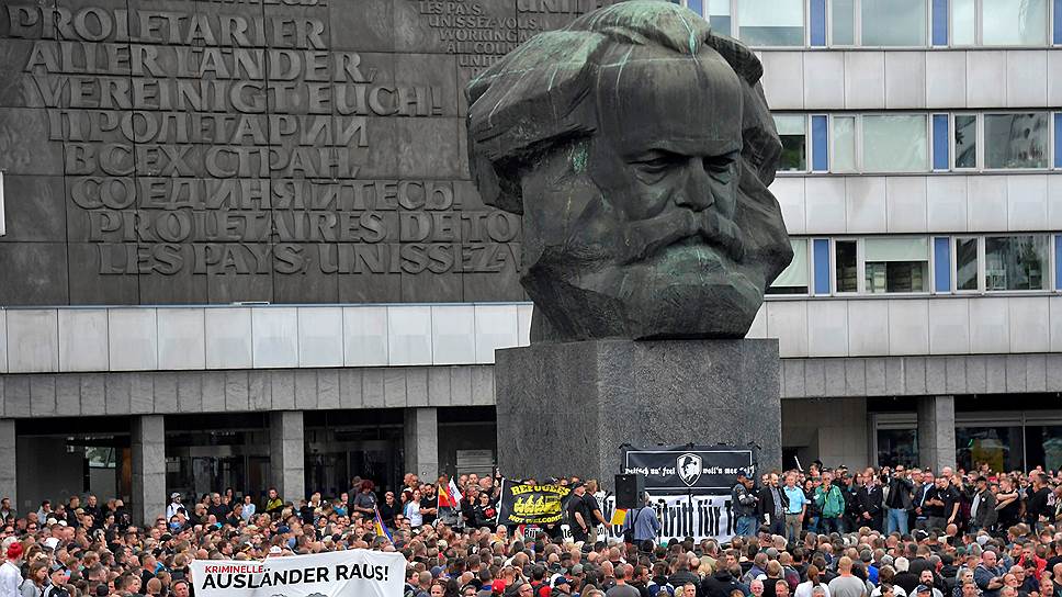 В Восточной Германии убийство в массовой драке привело к акциям протеста