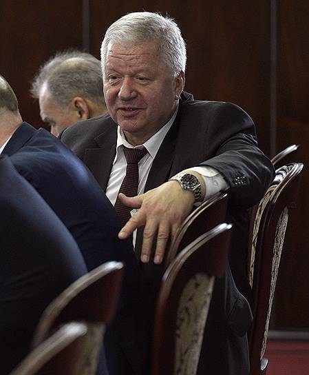 Глава ФНПР Михаил Шмаков полагает, что уголовное наказание за увольнение «предпенсионеров» закроет для них возможности трудоустройства
