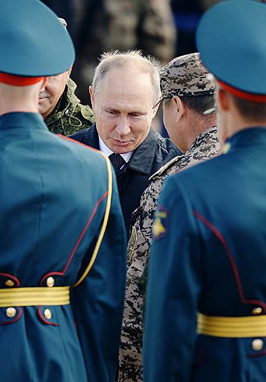 На крупнейших военных учениях в РФ Владимир Путин заявил, что у России «нет и не может быть агрессивных планов»
