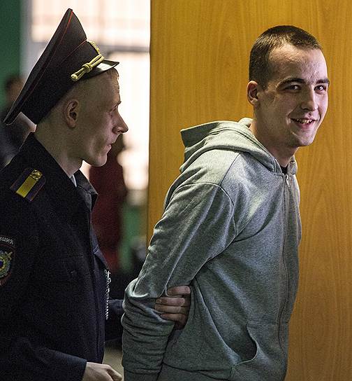 Суд не нашел ничего противоправного в условиях содержания в СИЗО, на которые Юлий Бояршинов (на фото справа) жаловался как на пыточные