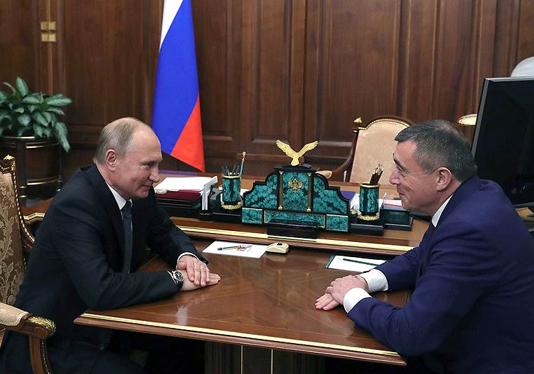 Владимир Путин доверил руководство Сахалином опытному атомщику Валерию Лимаренко (справа)