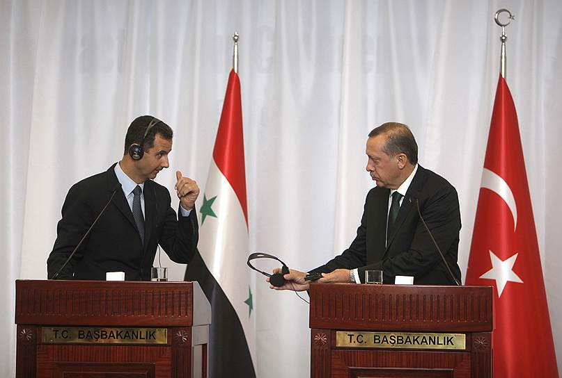 Президент Сирии Башар Асад (слева) и премьер-министр Турции Реджеп Тайип Эрдоган