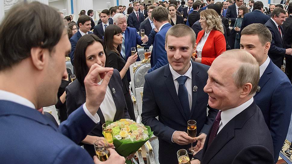 Владимир Путин вручил премии в области науки молодым ученым