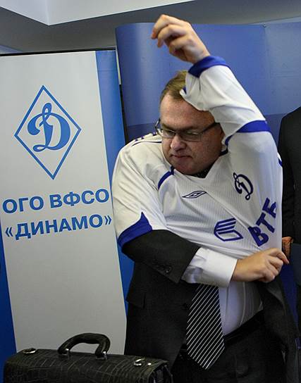 Глава ВТБ Андрей Костин готов вернуть ФК «Динамо» в собственность банка, но лишь за символическую сумму