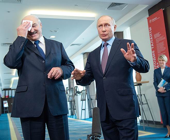 Александру Лукашенко непросто давались ответы на вопросы о разнице между суверенитетом и независимостью