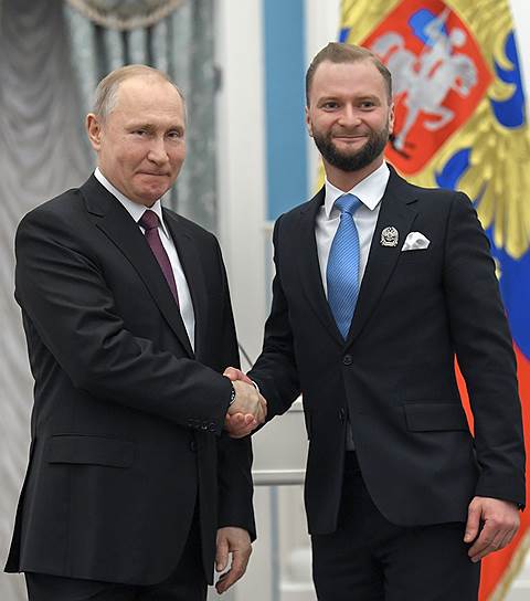Президент России Владимир Путин (слева) и архитектор Николай Переслегин