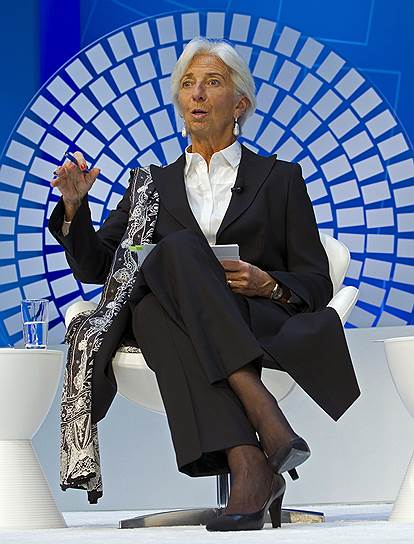 Международный валютный фонд во главе с Кристин Лагард фиксирует «сползание» мировой экономики с пиков прежнего роста