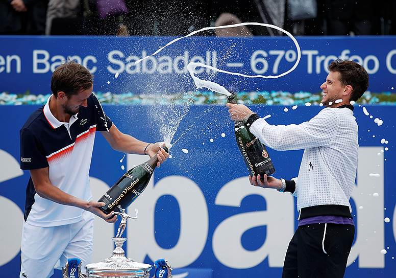 Финал в Барселоне против Доминика Тима (справа) стал для Даниила Медведева на турнирах ATP уже третьим в этом году и седьмым в общей сложности
