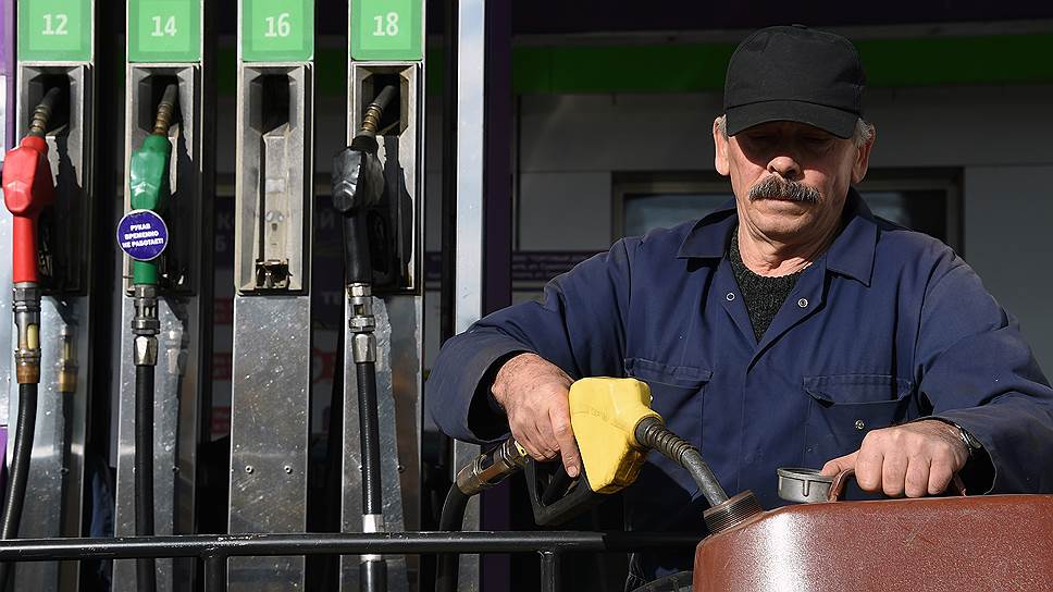 Как власти пытаются сдержать рост цен на топливо