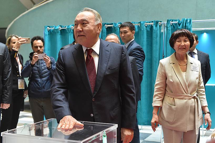 Пожизненный лидер нации Нурсултан Назарбаев