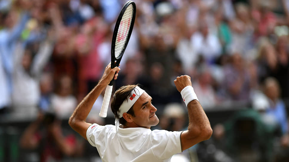 37-летний Роджер Федерер стал самым возрастным финалистом турниров Большого шлема с 1974 года, когда 39-летний австралиец Кен Розуолл сыграл в решающем матче US Open