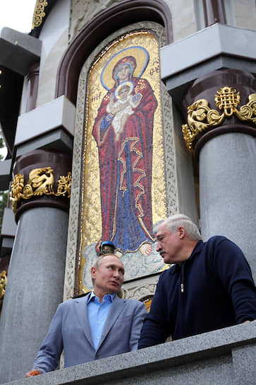 Александр Лукашенко заранее предупредил, что в ходе посещения Валаамского монастыря не собирается «что-то тайно решать» с Владимиром Путиным