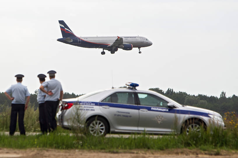 Российские спецслужбы намерены внимательно следить за рейсами, вылетающими за рубеж, и их пассажирами