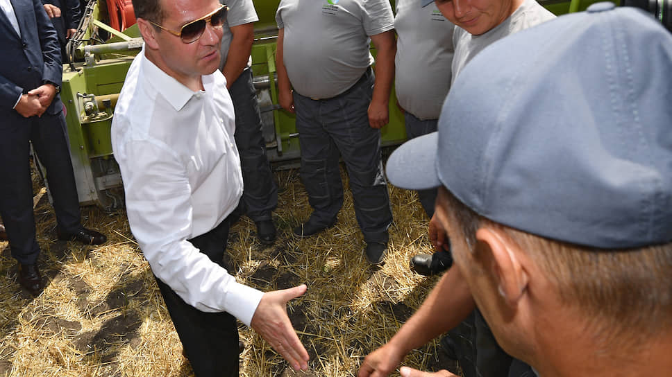 Премьер-министр Дмитрий Медведев приехал в Курскую область лично исследовать потребность аграриев в дополнительной поддержке экспорта продукции