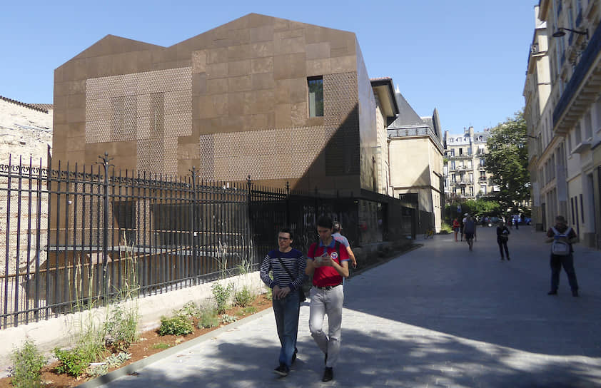 Компании Lafarge не дали поучаствовать в начавшейся реконструкции Музея средневекового искусства Клюни