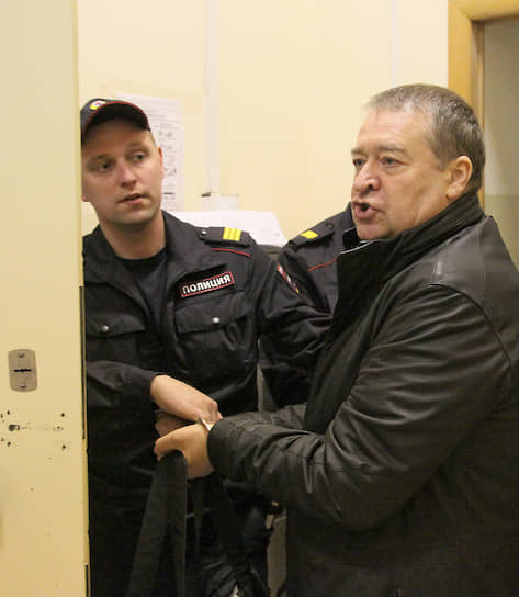 В суде экс-глава Марий Эл Леонид Маркелов признал за собой право собственности только на три квартиры и золотые часы