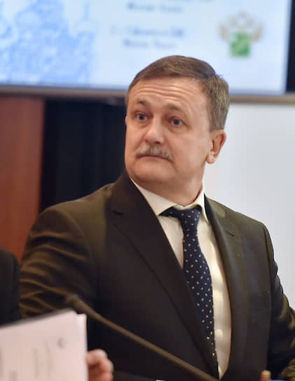 Первый заместитель главы ФТС Руслан Давыдов обещает подправить систему управления рисками, пока лишающую уполномоченных операторов положенных преференций