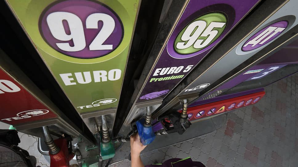 Как цены на бензин росли в ожидании ремонтов НПЗ
