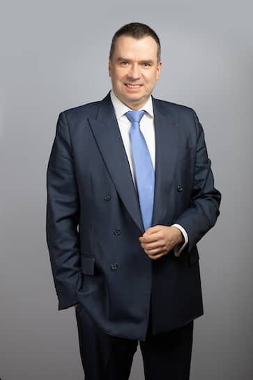 Виктор Наумов