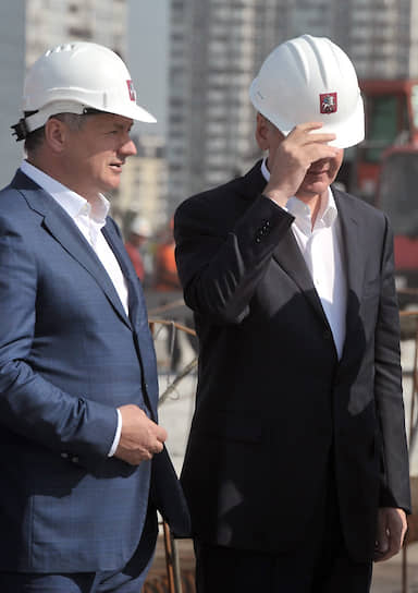 Мэр Москвы Сергей Собянин (справа) и его заместитель Марат Хуснуллин готовы увеличивать этажность новостроек, несмотря на дороговизну высотного строительства
