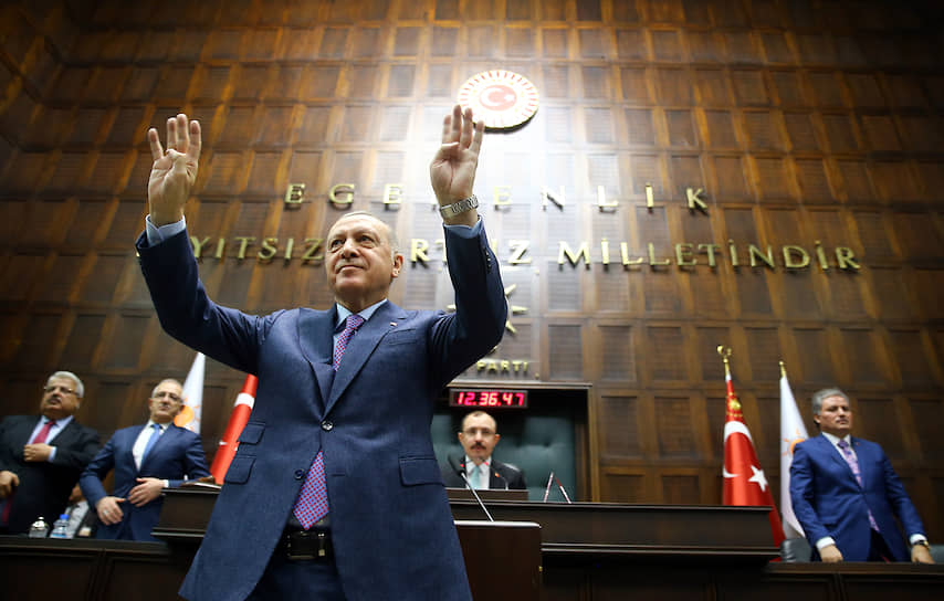 Президент Турции Реджеп Тайип Эрдоган заверил сограждан в готовности «заплатить любую цену, чтобы обеспечить безопасность как Идлиба, так и Турции»