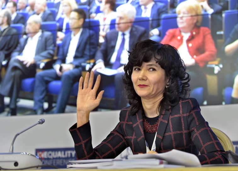 Секретарь Общественной палаты Лидия Михеева 