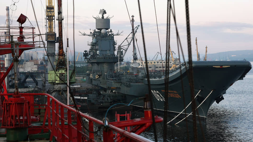 «Адмиралу Кузнецову» не расчистили место