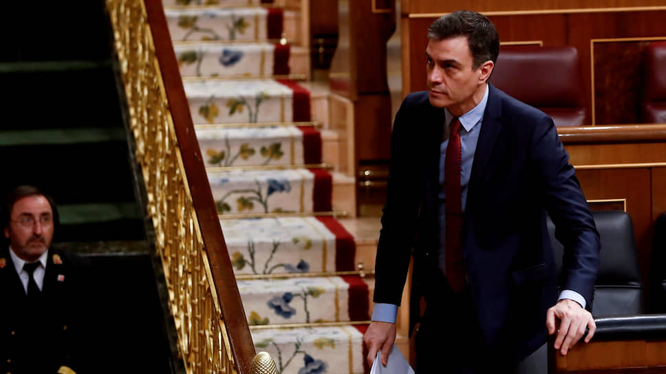 Испанский премьер-министр Педро Санчес предложил всем политическим силам страны объединиться в борьбе с общим врагом — коронавирусом — и подготовить программу выхода из кризиса