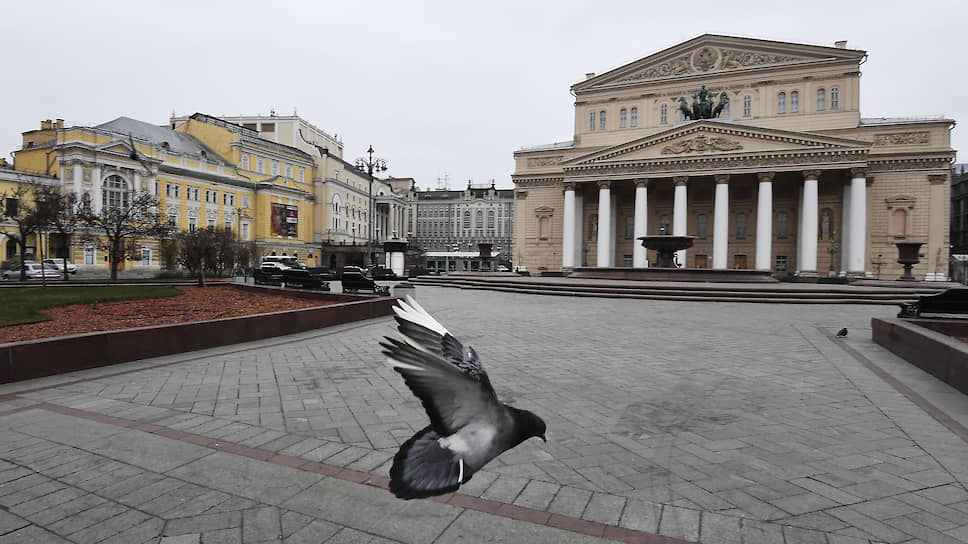 Чего боятся и на что надеются российские театры