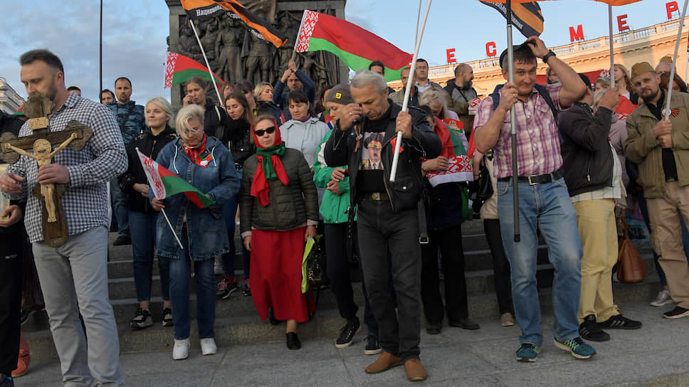 Как протестующие искали в Минске своих кумиров