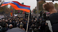 С премьером Армении прощаются, но он не уходит